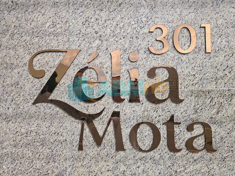 Apê com vista maravilhosa no Ed. Zélia Mota